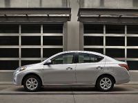 Nissan Versa (2012)