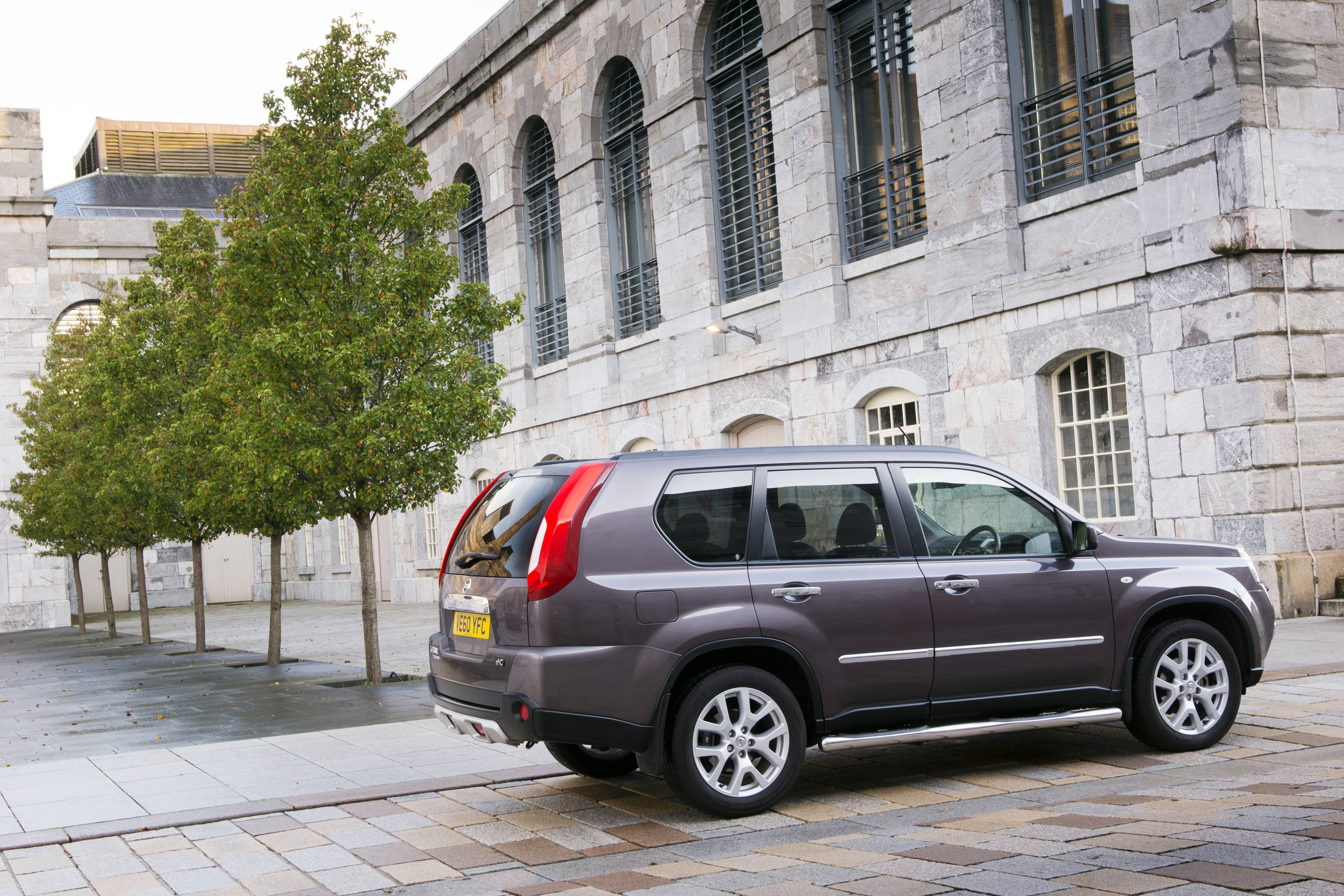 Nissan X-TRAIL Platinum edition