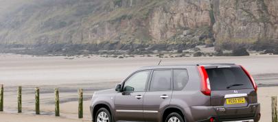 Nissan X-TRAIL Platinum edition (2012) - picture 7 of 10