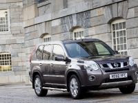 Nissan X-TRAIL Platinum edition (2012) - picture 1 of 10