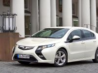 Opel Ampera (2012) - picture 13 of 30