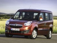 Opel Combo (2012) - picture 1 of 2