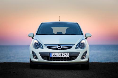 Opel Corsa 3-Door (2012) - picture 1 of 33