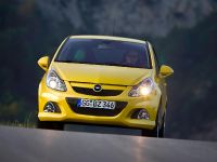 Opel Corsa 3-Door (2012) - picture 2 of 33
