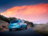 Opel Corsa 3-Door (2012)