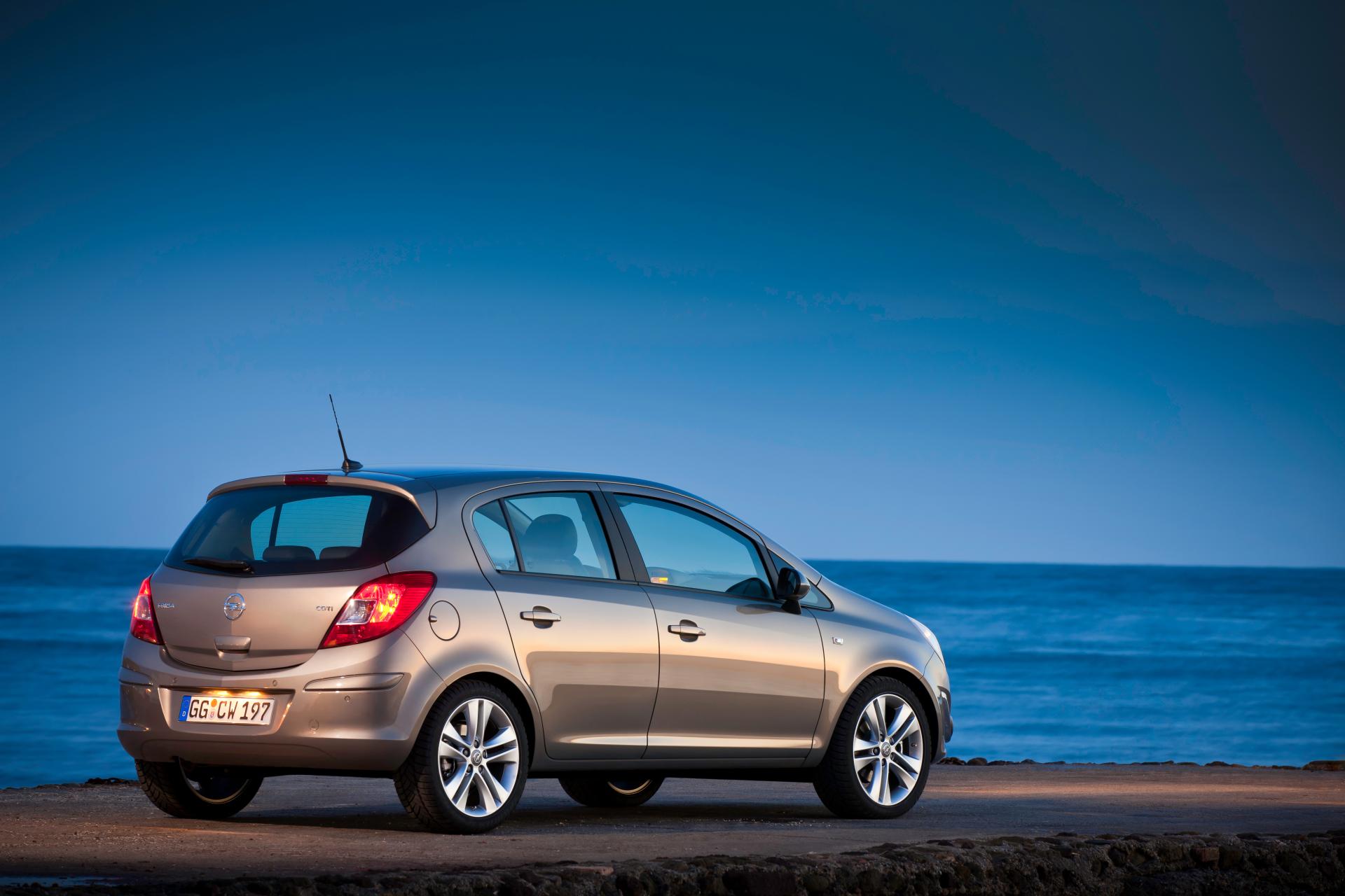 Opel Corsa 4-Door