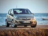 Opel Corsa 4-Door (2012)