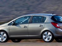 Opel Corsa 4-Door (2012)