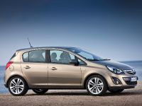 Opel Corsa 4-Door (2012)