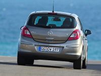 Opel Corsa 4-Door (2012)
