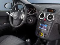 Opel Corsa 4-Door (2012) - picture 13 of 14
