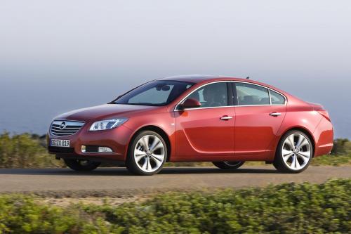 Opel Insignia (2012) - picture 16 of 39