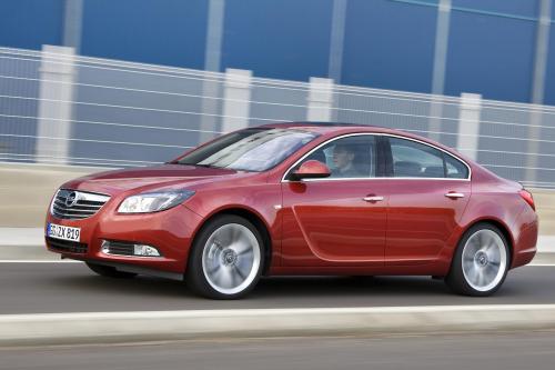 Opel Insignia (2012) - picture 17 of 39