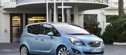 Opel Meriva (2012) - picture 7 of 22