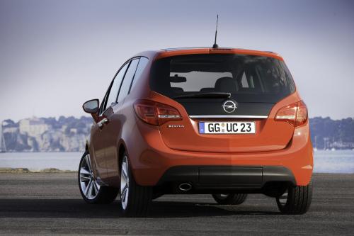 Opel Meriva (2012) - picture 16 of 22