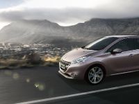 Peugeot 208 (2012) - picture 7 of 14