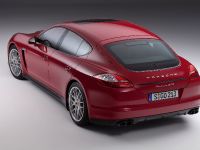 Porsche Panamera GTS (2012) - picture 4 of 7