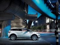 Range Rover Evoque (2012) - picture 11 of 25