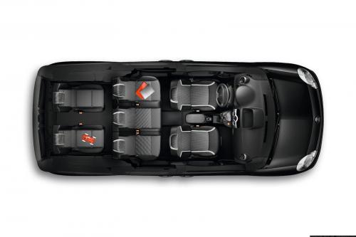 Renault Grand Kangoo 7-seat Van (2012) - picture 8 of 11