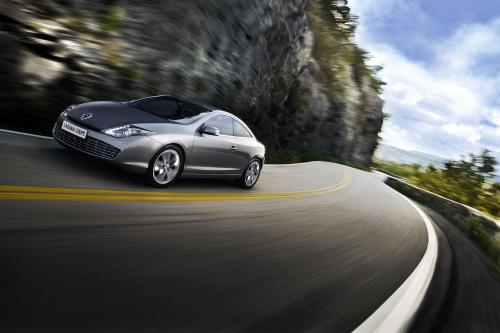 Renault Laguna Coupe (2012) - picture 9 of 17