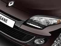 Renault Megane Sport Tourer (2012) - picture 1 of 5