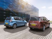 Renault Scenic UK (2012) - picture 6 of 7