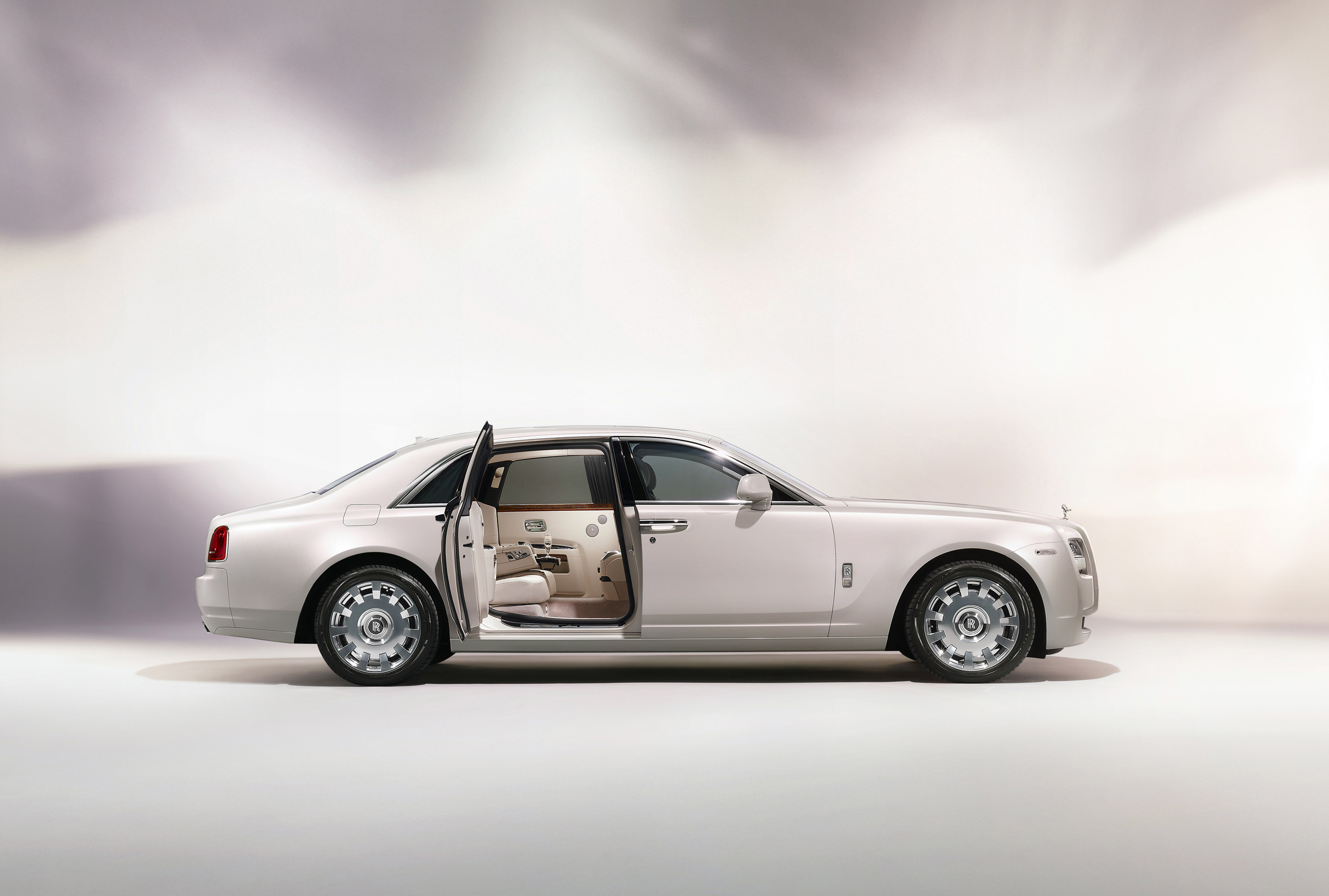 Rolls-Royce Ghost Six Senses Concept