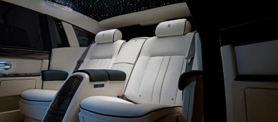 Rolls-Royce Phantom Extended Wheelbase (2012) - picture 4 of 5
