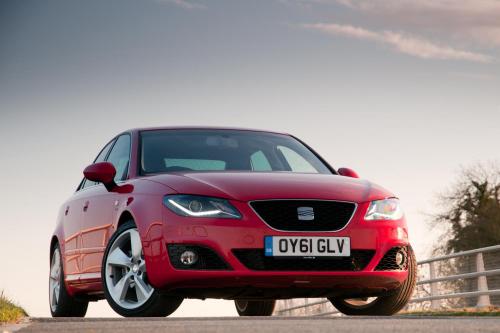 SEAT Exeo (2012) - picture 1 of 16
