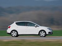 Seat Ibiza 5-door SE Copa (2012) - picture 2 of 4