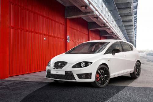 Seat Leon CUPRA R (2012) - picture 1 of 2
