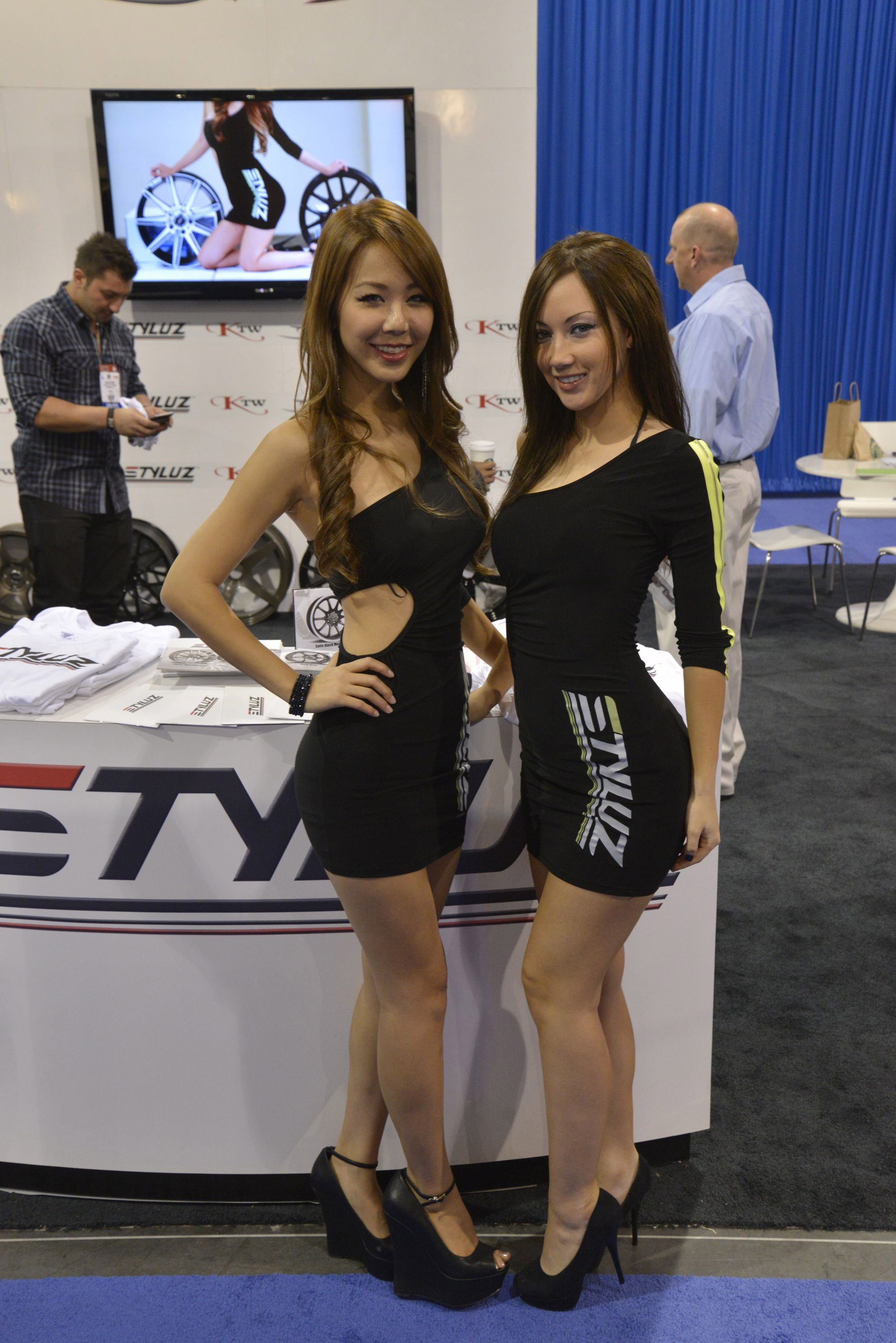 SEMA Show Girls