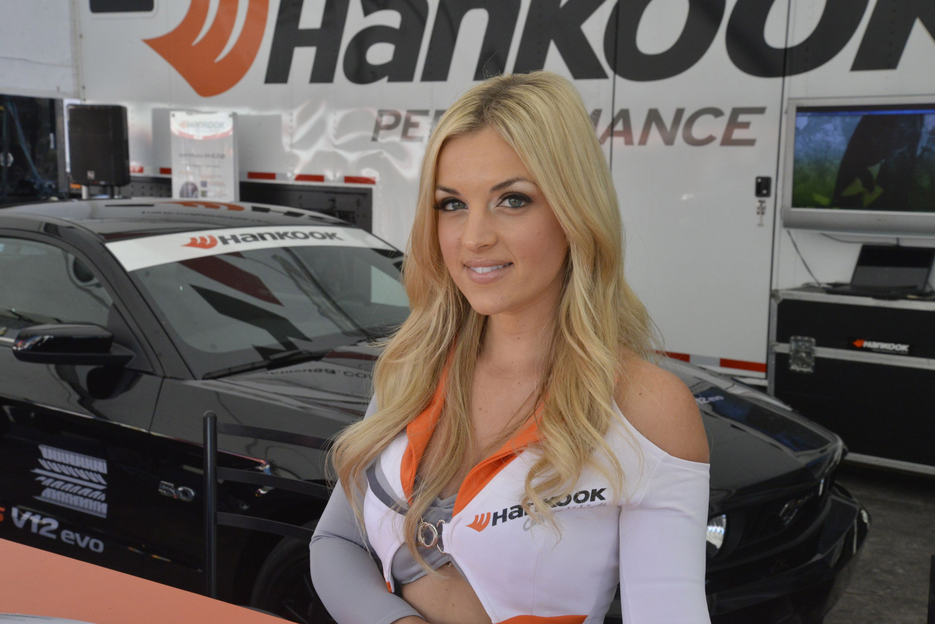 SEMA Show Girls