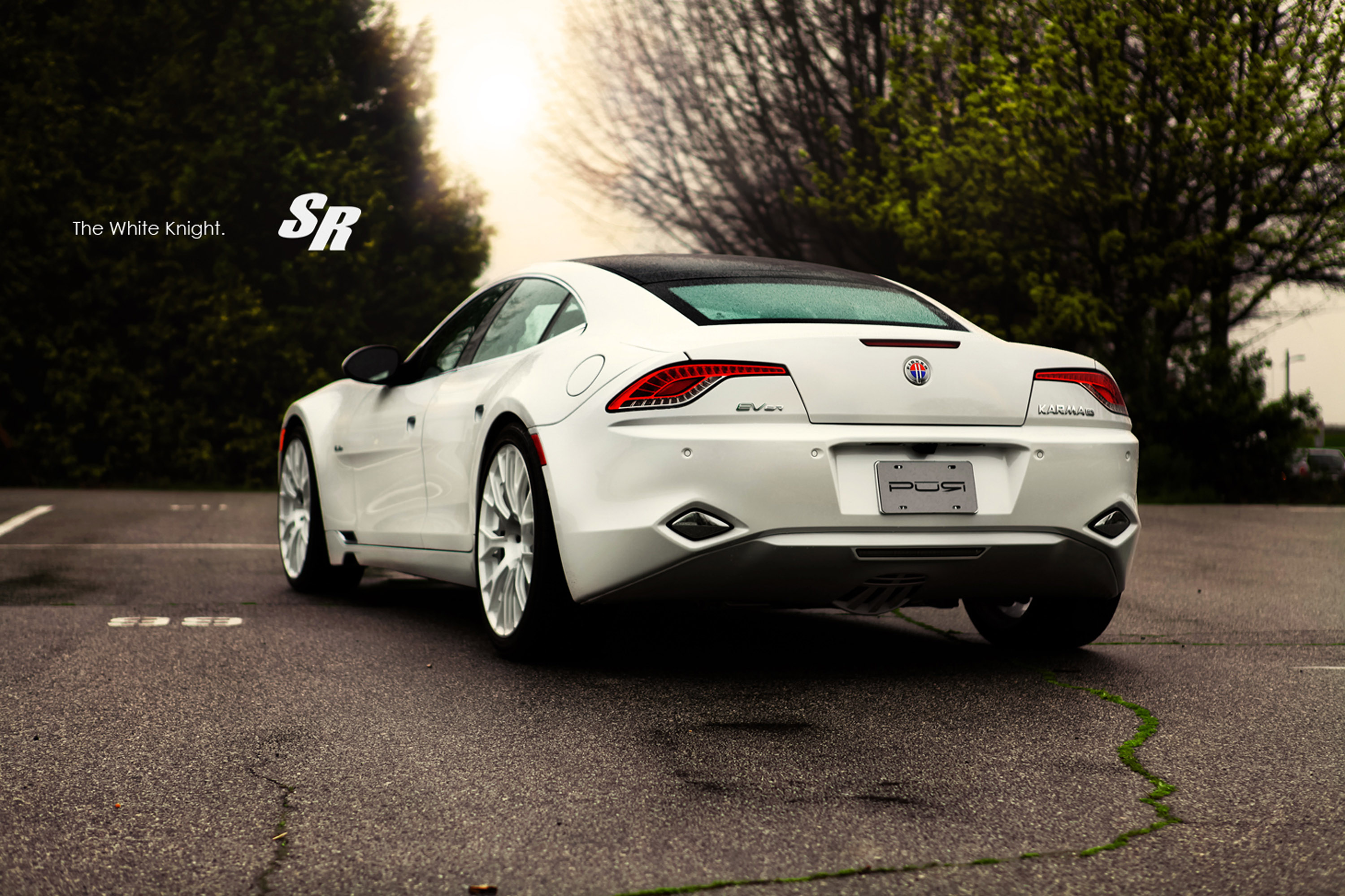 SR Fisker Karma ES White Knight