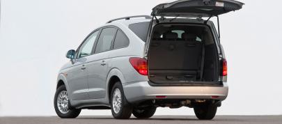 Ssang Yong Rodius (2012) - picture 4 of 6