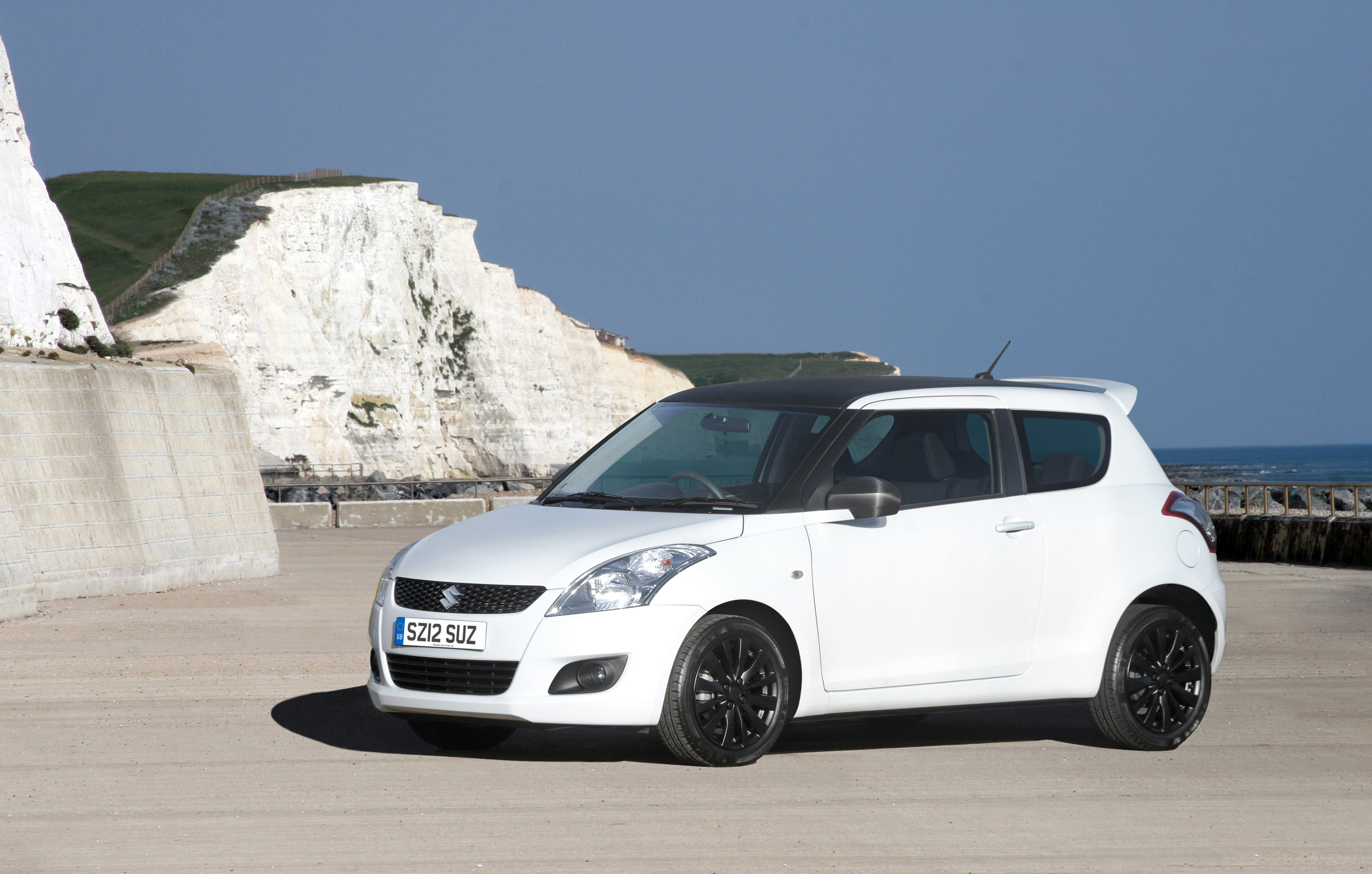 Suzuki Swift Attitude Special Edition