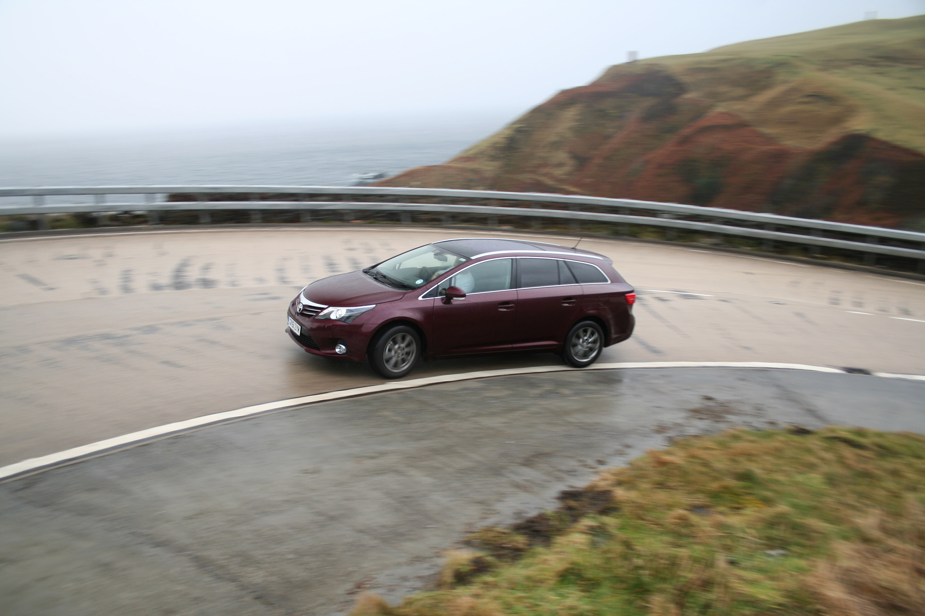 Toyota Avensis T Spirit Tourer D4-D - 1456 km