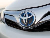 Toyota Camry Hybrid Trifecta (2012) - picture 13 of 14
