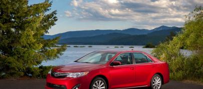 Toyota Camry (2012) - picture 4 of 19