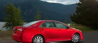 Toyota Camry (2012) - picture 7 of 19