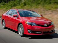 Toyota Camry (2012) - picture 1 of 19