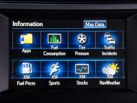 Toyota Camry (2012) - picture 18 of 19