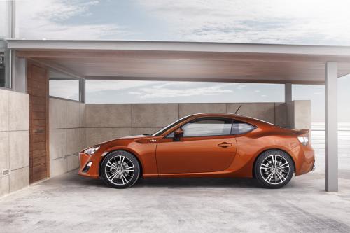 Toyota GT 86 (2012) - picture 9 of 13