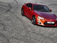 Toyota GT86 (2012) - picture 1 of 3