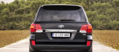 Toyota Land Cruiser V8 (2012) - picture 4 of 12