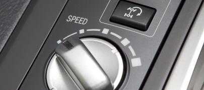 Toyota LandCruiser 200 V8 (2012) - picture 7 of 8