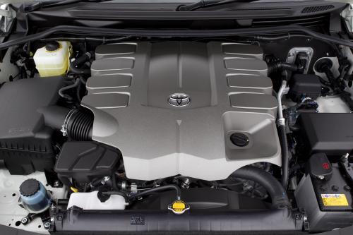 Toyota LandCruiser 200 V8 (2012) - picture 8 of 8
