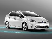 Toyota Prius Family (2012) - picture 5 of 9