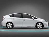 Toyota Prius Family (2012) - picture 6 of 9
