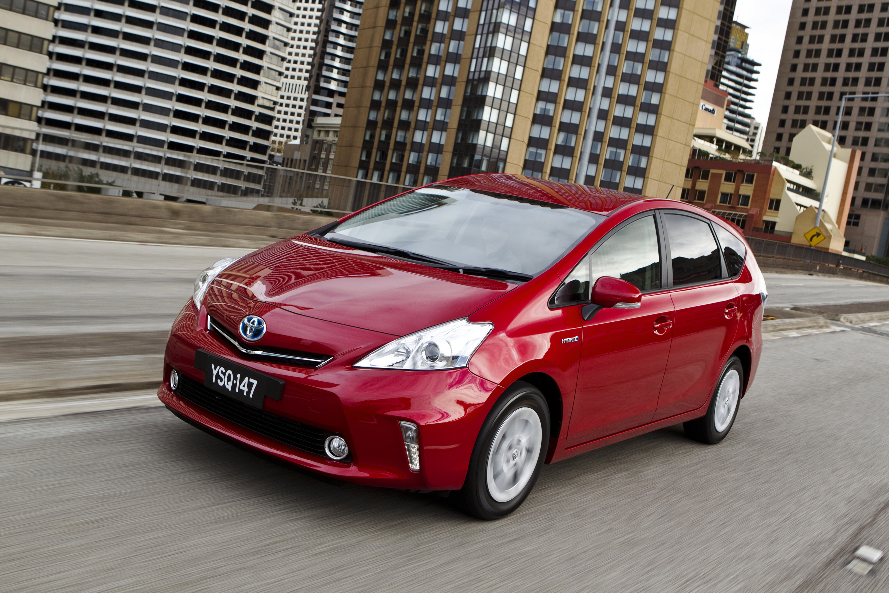 Toyota Prius V 2012 Pictures And Information
